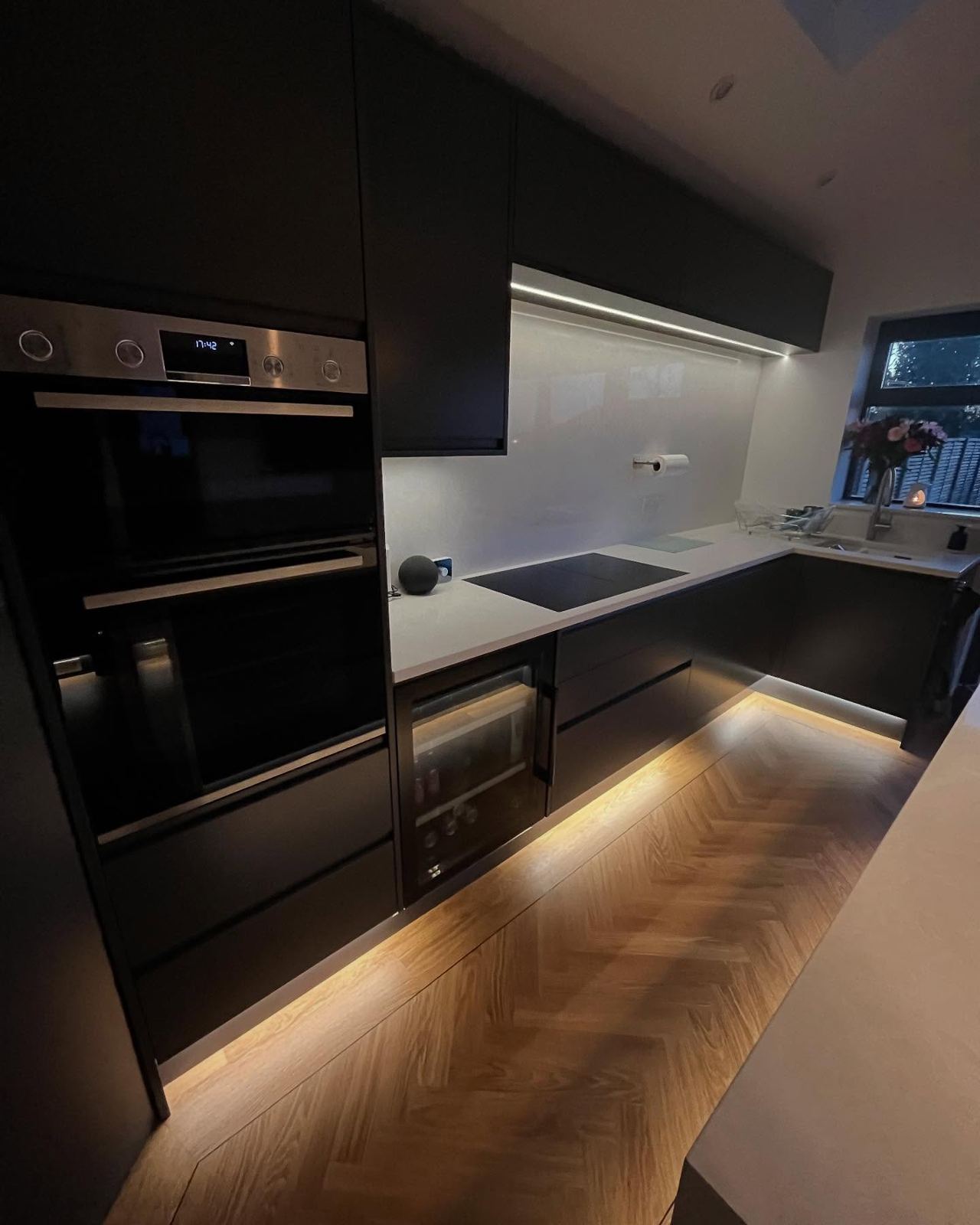 Kitchen with Karndean herringbone floor fitted by JTC Construction